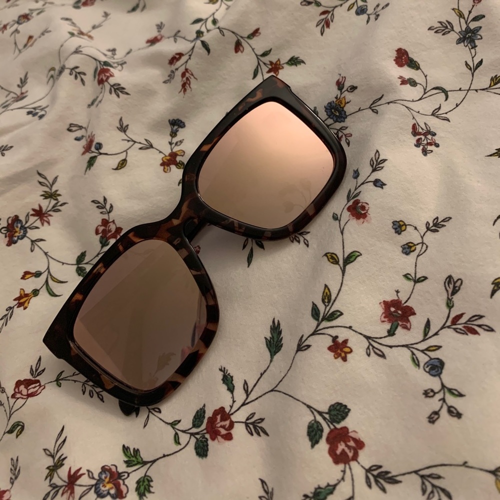 Quay Genesis Sunglasses